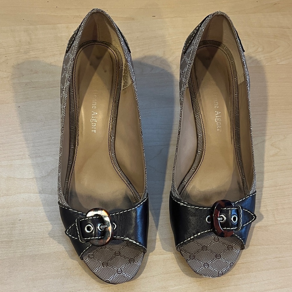 Etienne Aigner Black and Tan Peep Toe Heels
